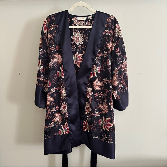 Victoria's Secret Deep Purple Floral Brocade Kimono Robe Belt Vintage Gold Label - Picture 1 of 14